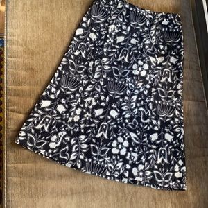 Sigrid Olsen black and white 100% skirt. texture